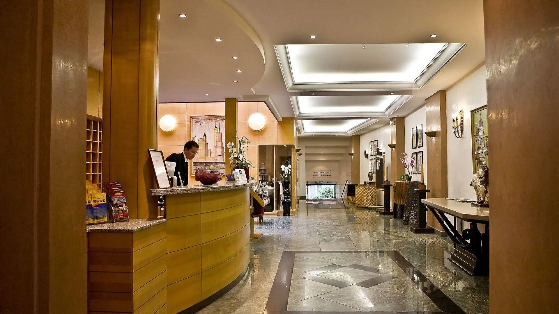 Le Patio Bastille Paris Hotel