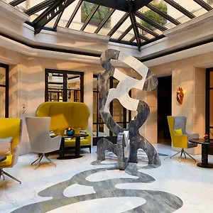 5* Hotel Le Burgundy