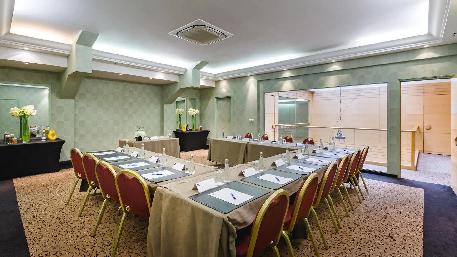 Hotel Le Patio Bastille Paris