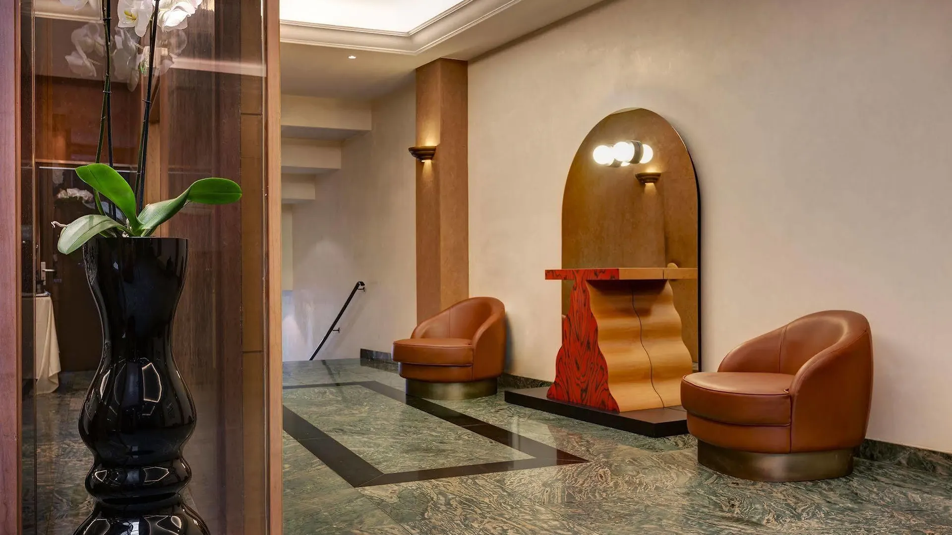 Le Patio Bastille Paris Hotel